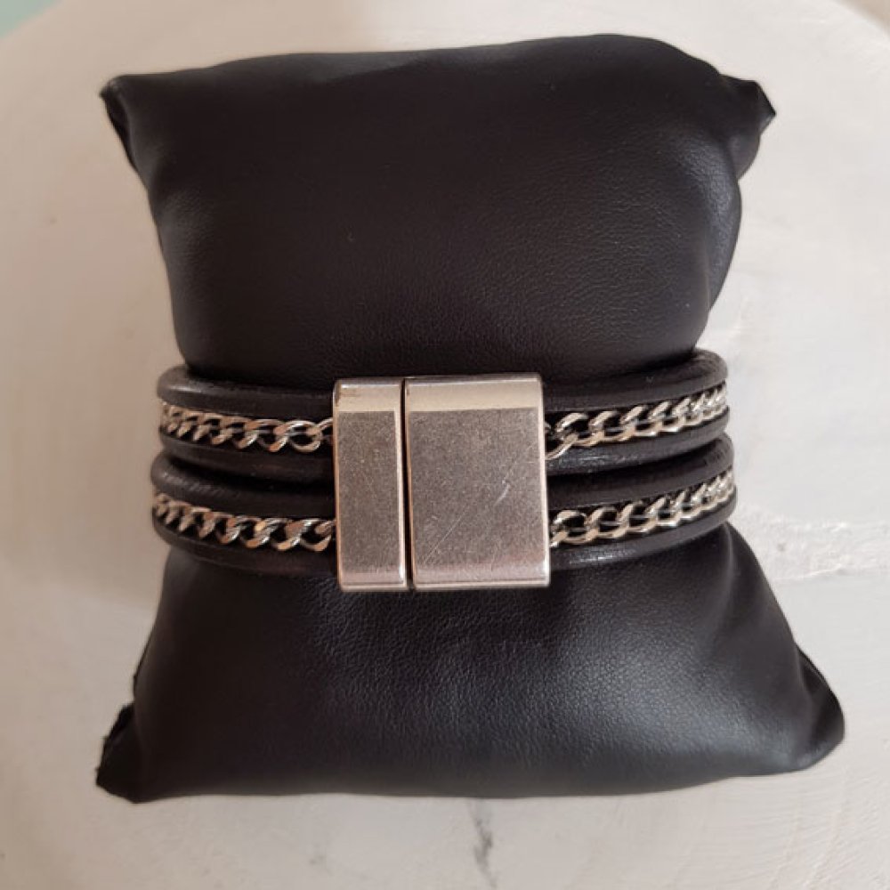 Cuir R&eacute;galiz Noir de 10 mm avec cha&icirc;ne Argent par 20 cm