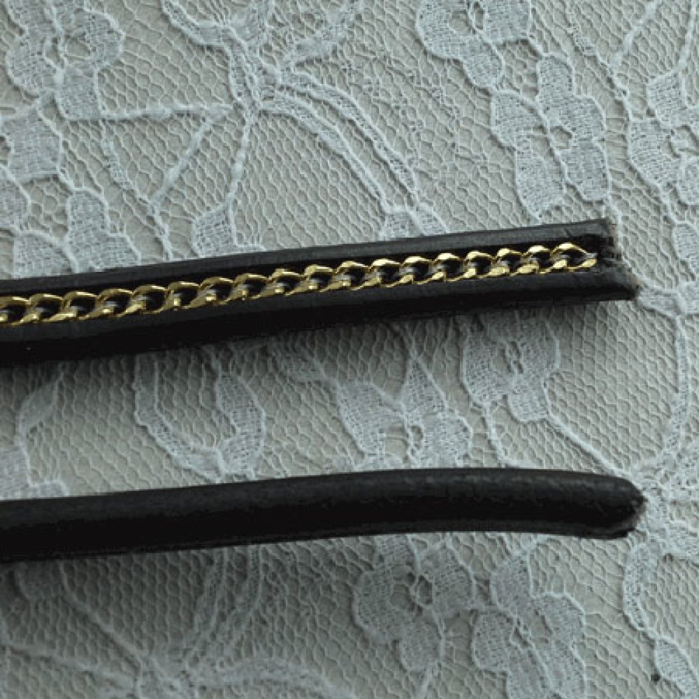 Cuir R&eacute;galiz Noir de 10 mm avec cha&icirc;ne Dor&eacute; par 20 cm
