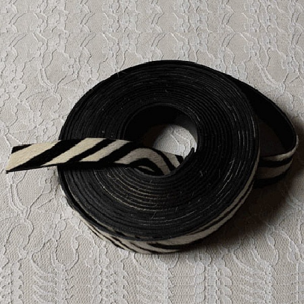 Cuir Z&egrave;bre de 20 mm par 20 cm