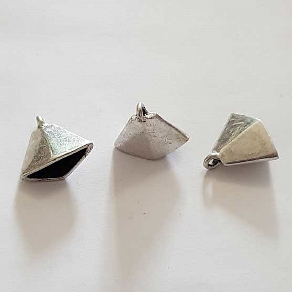 Embout &agrave; coller N&deg;11 Argent 20 x 21 mm
