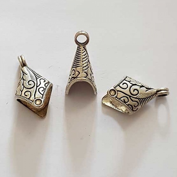 Embout &agrave; coller N&deg;17 Argent 32 x 19 mm