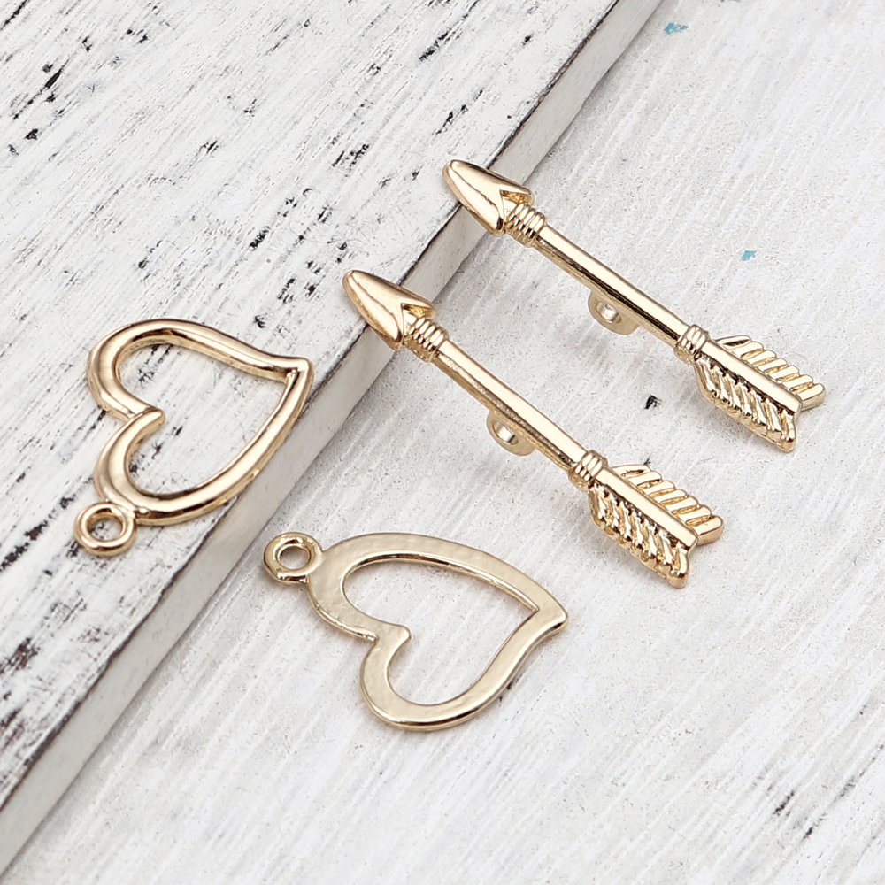 Fermoirs Toggle Motif C&oelig;ur et Fl&egrave;che Plaqu&eacute; Or 16K N&deg;01
