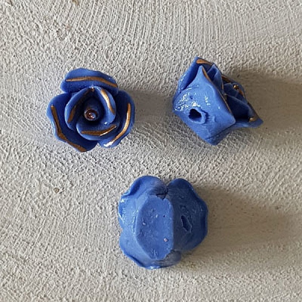 Fleur Fa&iuml;ence 15 mm N&deg;01-03 Bleu