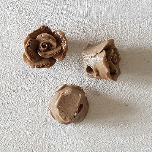 Fleur Fa&iuml;ence 15 mm N&deg;01-04 Marron