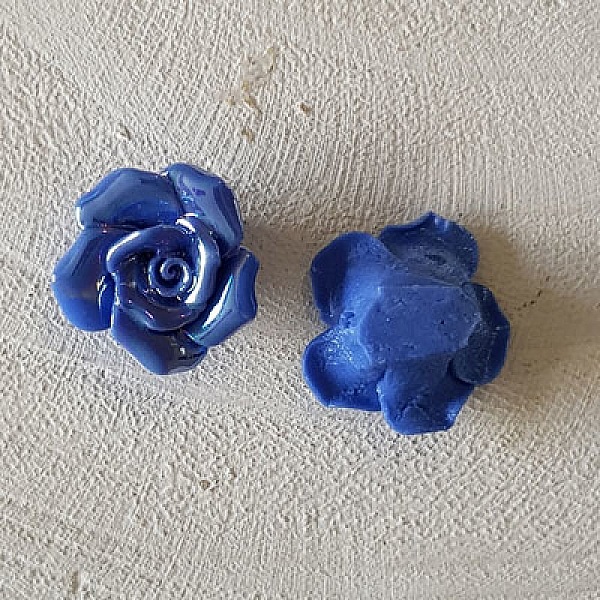 Fleur Fa&iuml;ence 15 mm N&deg;02-01 Bleu