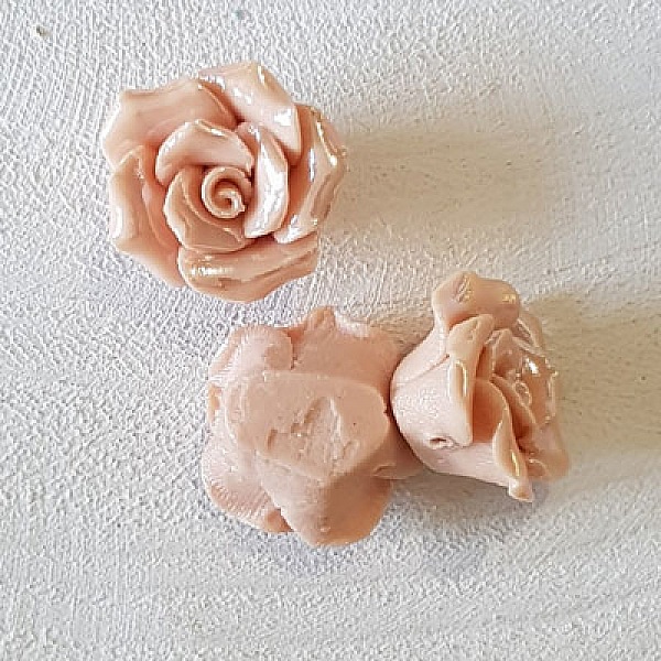 Fleur Fa&iuml;ence 15 mm N&deg;02-04 Beige