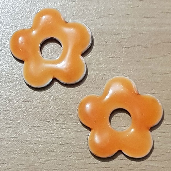 Fleur M&eacute;tal &Eacute;maill&eacute; 28 mm Orange