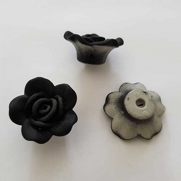 Fleur Rose Givr&eacute; 25 mm Noir