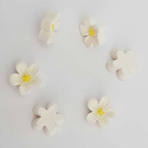 Fleur Synth&eacute;tique 12 mm N&deg;01-Blanc