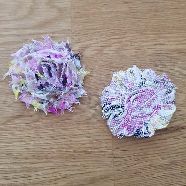 Fleur Tissus effiloch&eacute;e Fantaisie N&deg;53