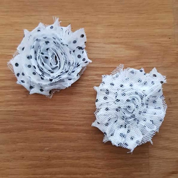 Fleur Tissus effiloch&eacute;e Fantaisie N&deg;10