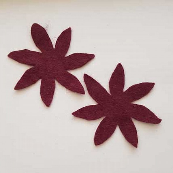 Jolie petite fleur en Feutrine 80 mm N&deg;18-01 x 2 pi&egrave;ces