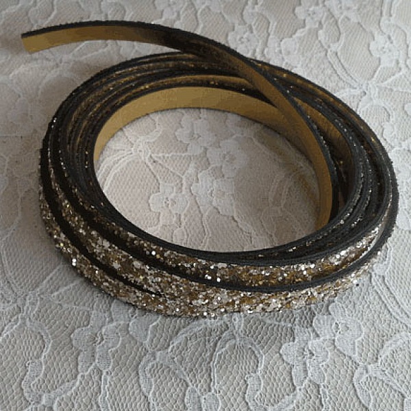 Lani&egrave;re paillettes Dor&eacute; de 06 mm doubl&eacute;e cuir par 20 cm