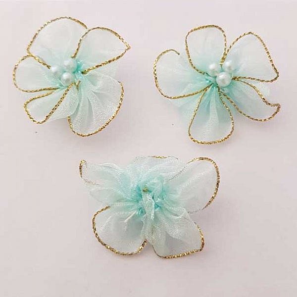 Lot 3 fleurs color&eacute;es Tissus Organza Ciel