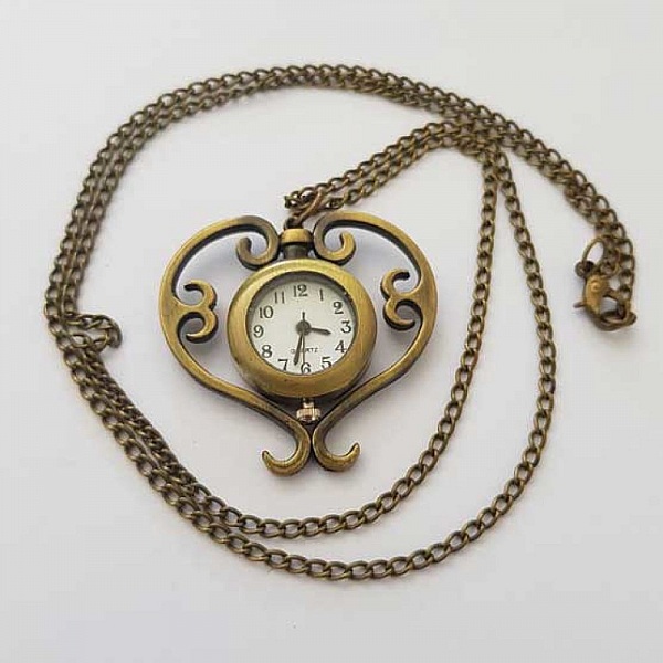 Montre Gousset C&oelig;ur Bronze Antique avec Cha&icirc;ne