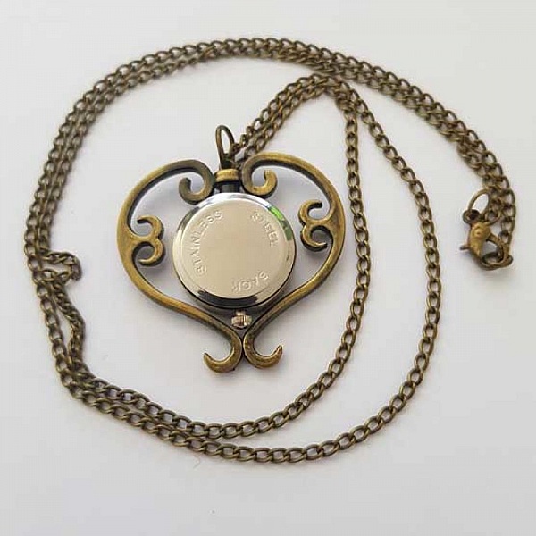 Montre Gousset C&oelig;ur Bronze Antique avec Cha&icirc;ne