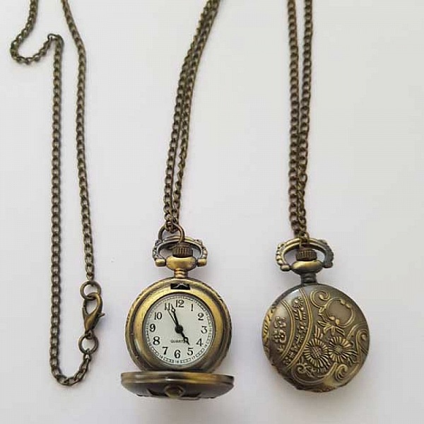 Montre Gousset Egypte Bronze Antique avec Cha&icirc;ne