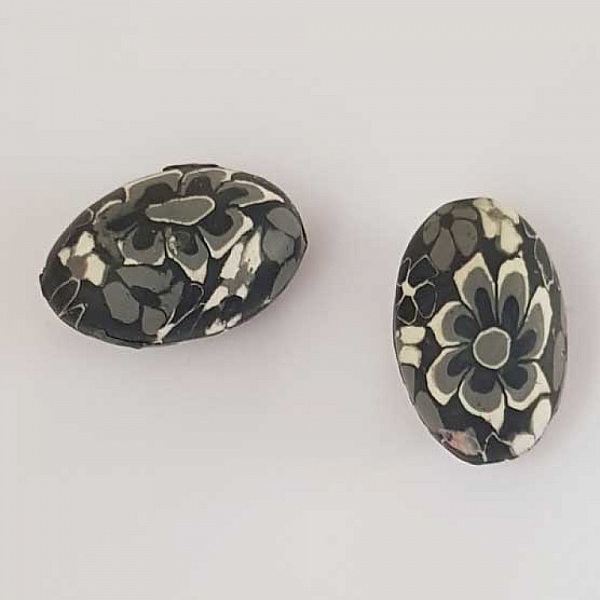Perle Ovale p&acirc;te polym&egrave;re 19 x 29 mm Fleur N&deg;01