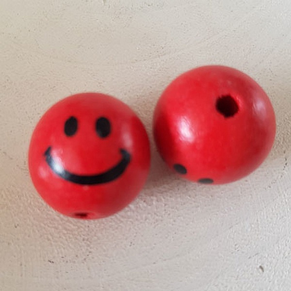 Perle bois t&egrave;te personnage N&deg;03 Rouge