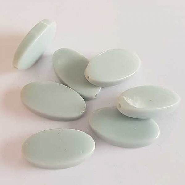 Perle plate plastique ovale bleu 25 mm N&deg;01