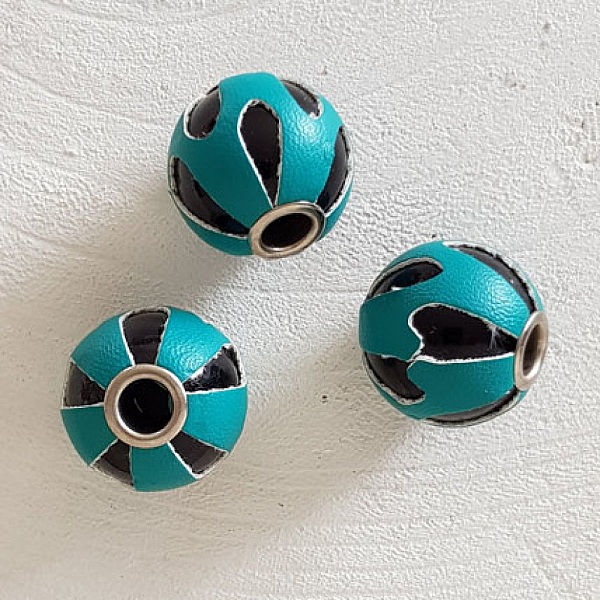 Perle ronde en cuir N&deg;03 Turquoise