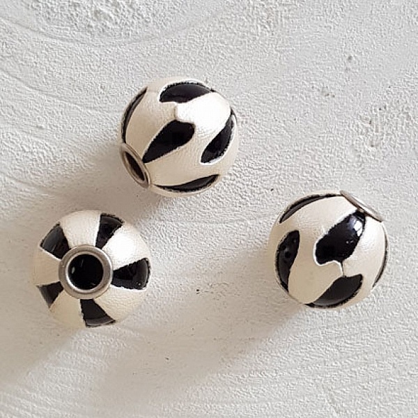 Perle ronde en cuir N&deg;04 Blanc nacr&eacute;