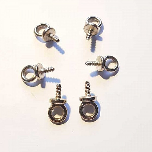 Piton &agrave; vis 18 x 9 mm Argent x 1 pi&egrave;ce