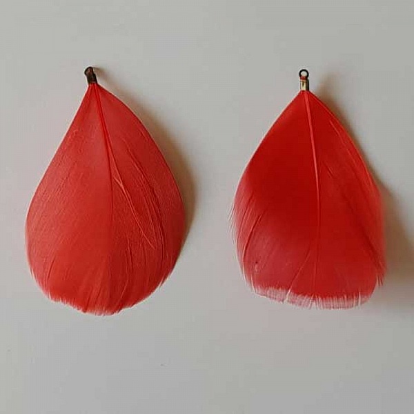 Plume 7 cm N&deg;01 Rouge Avec Embout Bronze