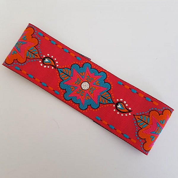 Ruban Fantaisie N&deg;013 par 22 cm.