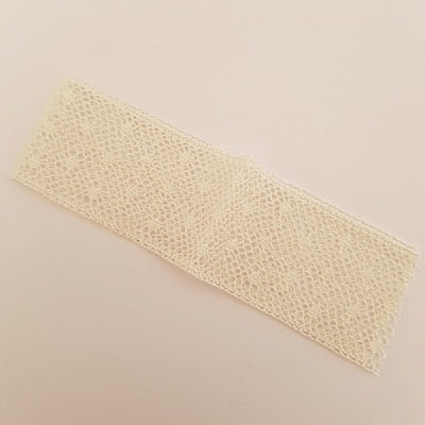 Ruban Fantaisie N&deg;018 par 22 cm.