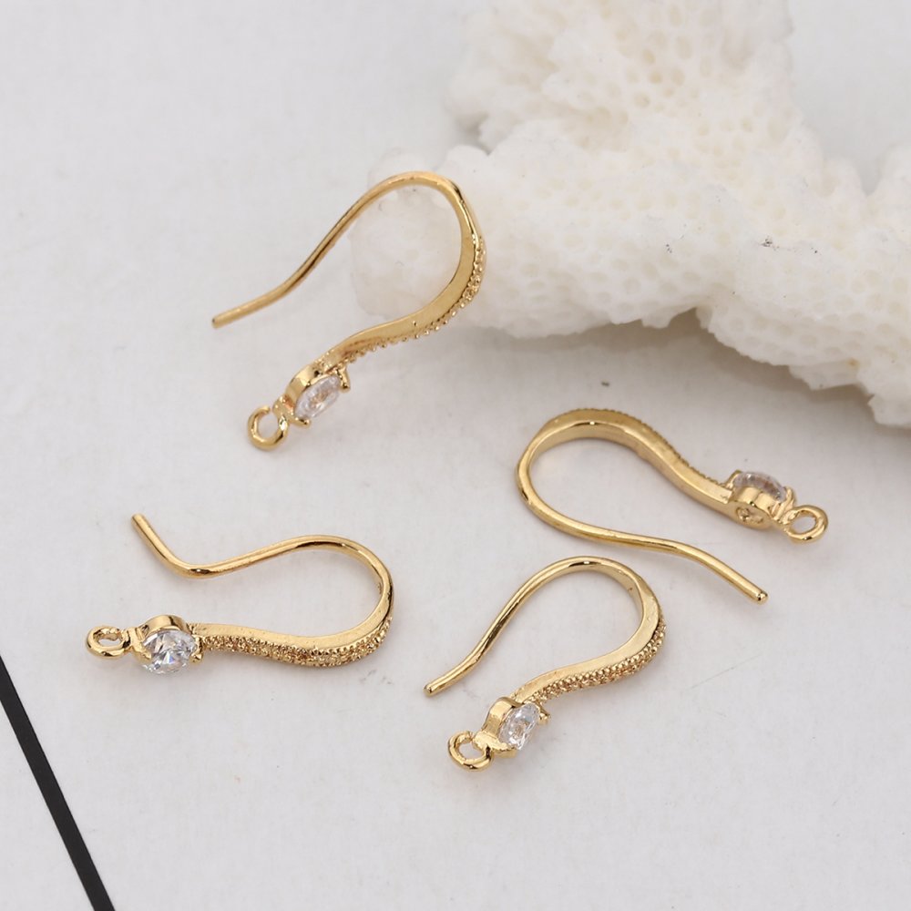 Supports boucle d'oreille hameçon plaqué or avec strass.