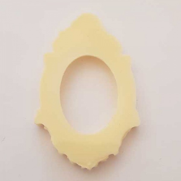 Support cabochon Ovale de 40 X 30 mm R&eacute;sine N&deg;03