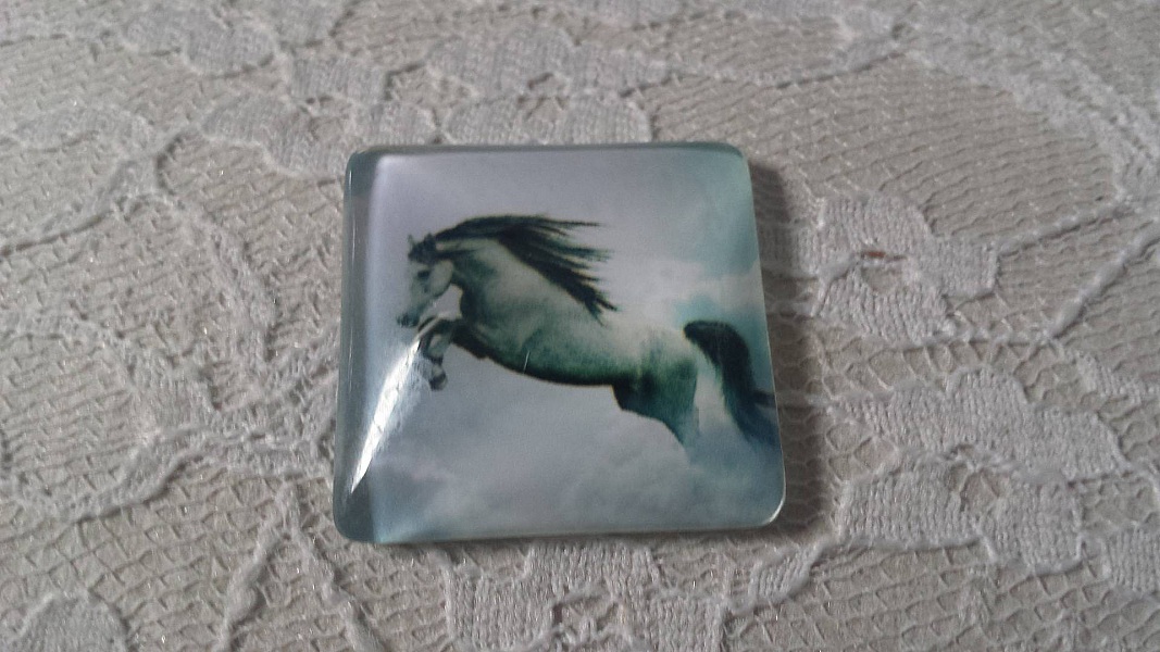 cabochon carr&eacute; en verre 30mm 030 