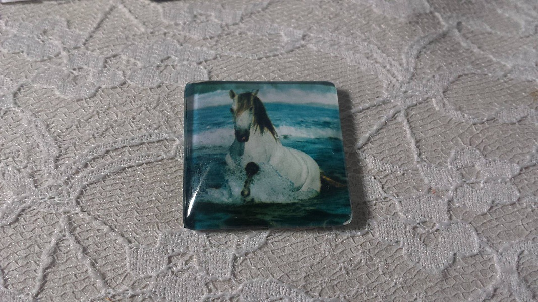 cabochon carr&eacute; en verre 30mm 024 