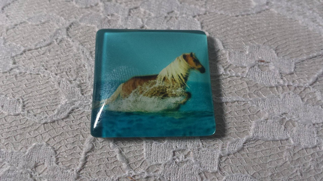 cabochon carr&eacute; en verre 30mm 022 
