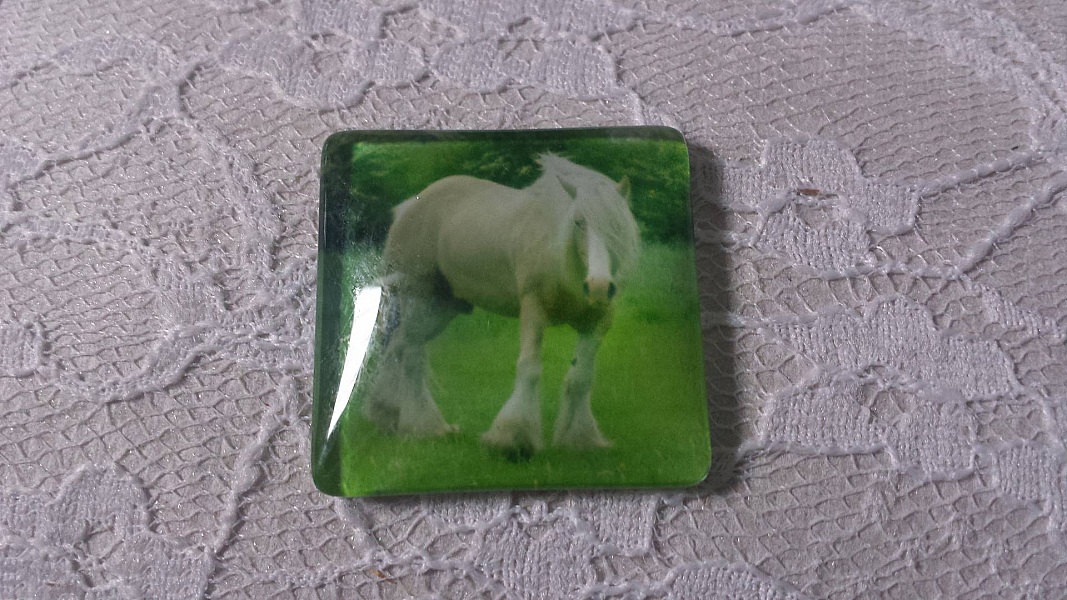 cabochon carr&eacute; en verre 30mm 010 
