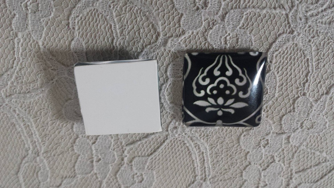 cabochon carr&eacute; en verre 25mm 043 
