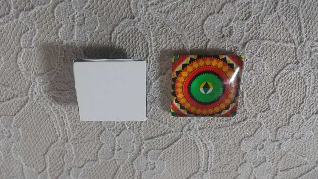 cabochon carr&eacute; en verre 25mm 022 