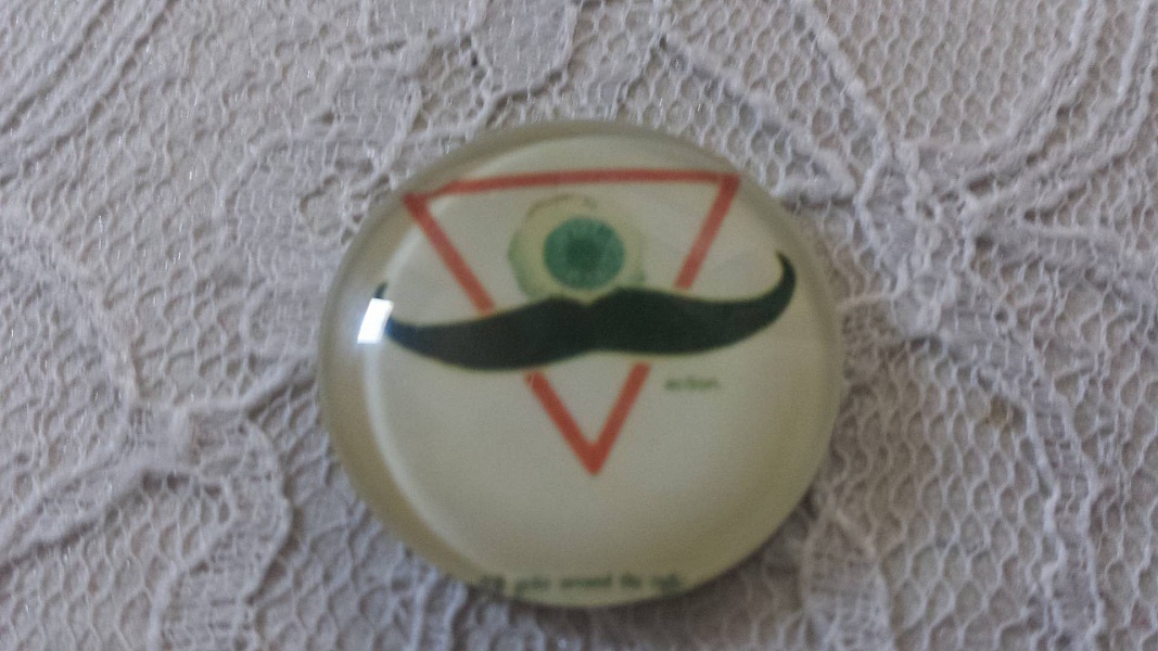 cabochon rond en verre 25mm moustache 041 
