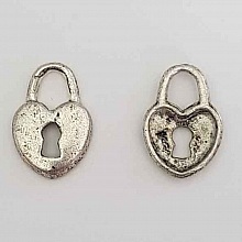 Breloques C&oelig;ur N&deg;08 x 4