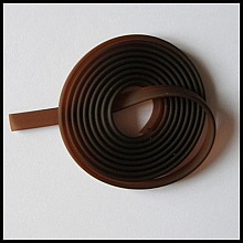 1 m&egrave;tre cordon Pvc Plat 5.8 x 1.9 mm Caramel
