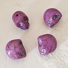 Lot 10 T&ecirc;tes de mort en Howlite teint&eacute;s 18 mm