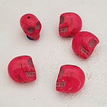 Lot 13 T&ecirc;tes de mort en Howlite teint&eacute;s 18 mm