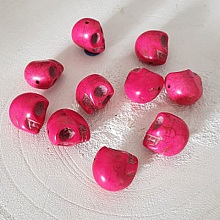Lot 14 T&ecirc;tes de mort en Howlite teint&eacute;s 18 mm