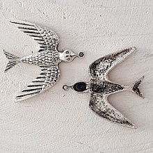 Breloque Hirondelle N&deg;01-36 x 36 mm.