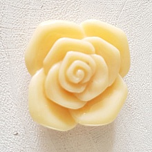 Fleur Synth&eacute;tique 37 mm N&deg;06-04 Ivoire