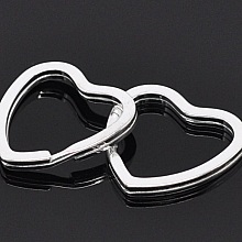 Anneau porte cl&eacute;s forme coeur 31 x 31 mm
