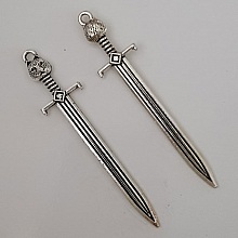 Breloque &Eacute;p&eacute;e Hache de Guerre N&deg;02 Argent