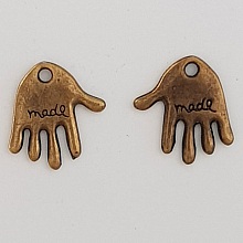 Breloque Main "MADE "N&deg;05 Bronze
