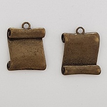 Breloque Livre Parchemin grimoire N&deg;02 Bronze